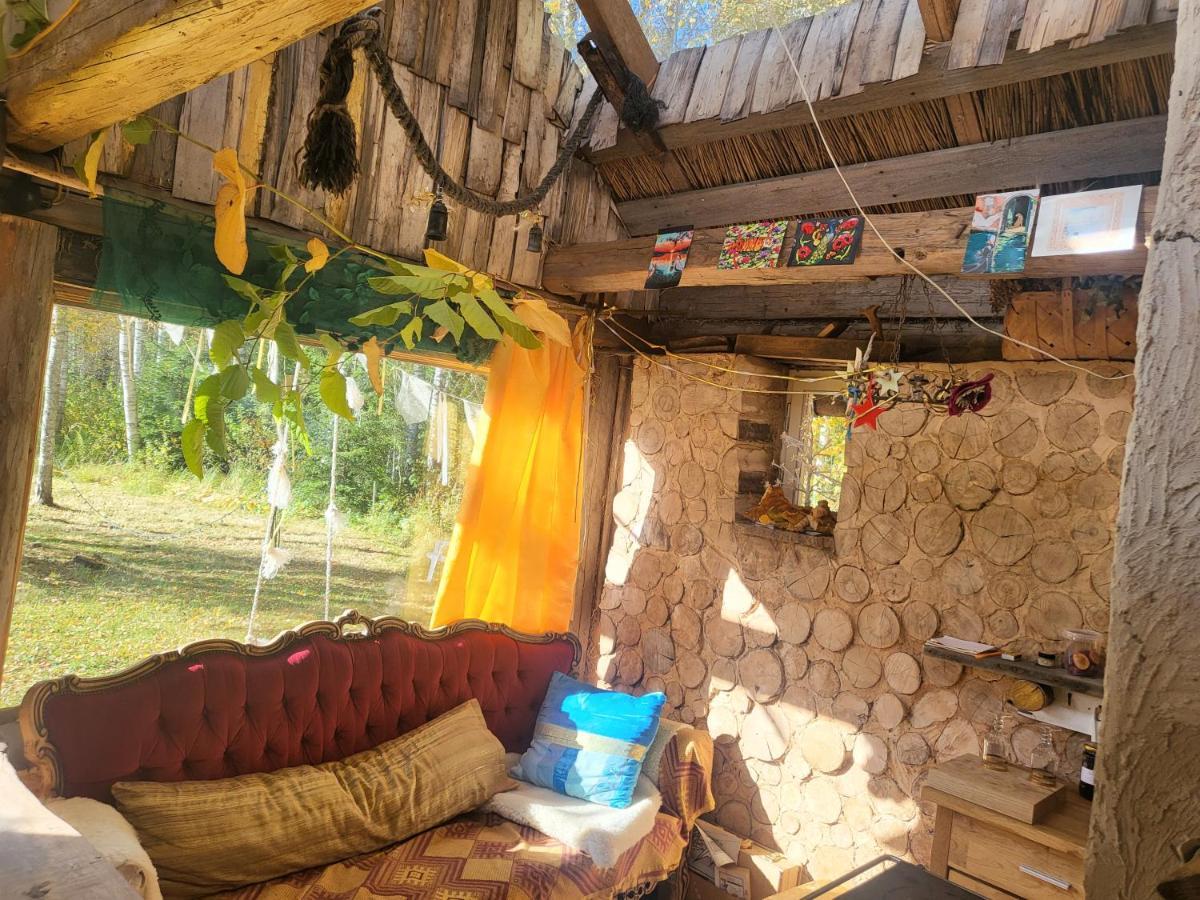 Baltas Raganinas Pirts Sabile Exterior foto